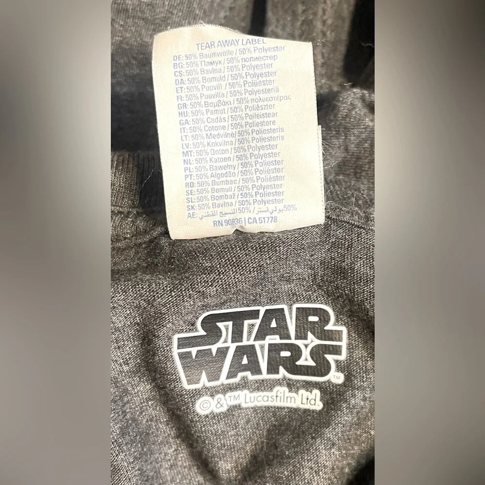 Baby Yoda Graphic T-shirt Size M The Mandalorian Be Mine Grogu Star Wars Disney